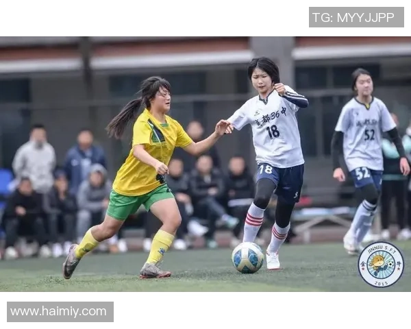 藏族女足明星奋勇拼搏展风采 助力中国足球新篇章